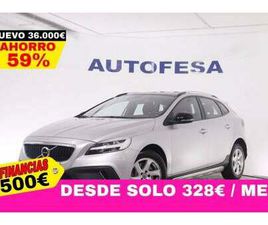 VOLVO V40 CROSS COUNTRY D3 VOLVO V40 CROSS COUNTRY 2.0 D3 AUTO MOMENTUM 150CV 5P # NAVY,PARKTRONIC