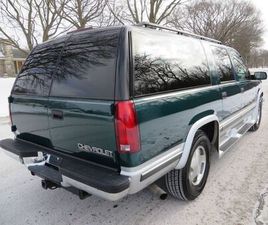CHEVROLET SUBURBAN 1500 LT 4X4