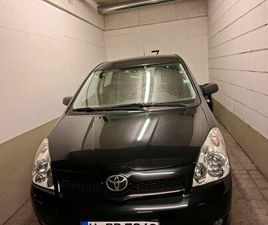 AUTO TOYOTA COROLLA VERSO 7 PLÄTZE BENZIN BJ 2005