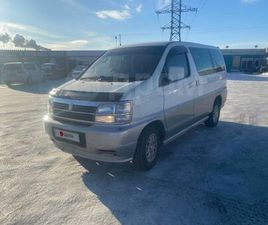 NISSAN ELGRAND