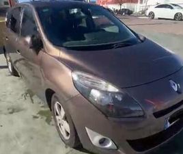 RENAULT - GRAND SCÉNIC