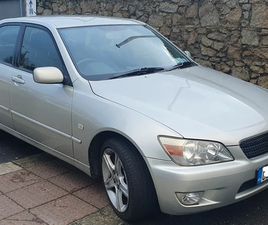LEXUS IS200