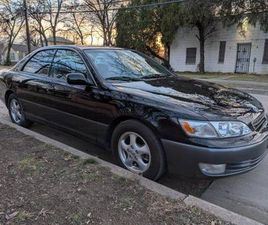1998 LEXUS ES 300***LOW MILES***