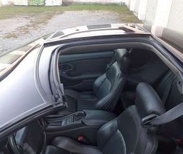 PONTIAC FIREBIRD T-TOP, VOLLLEDER, VIELE NEUTEILE.