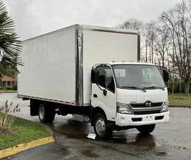 2016 HINO 195 20-FOOT DIESEL CUBE VAN WITH LOADING RAMP
