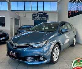 TOYOTA AURIS TOURING SPORTS 1.8 HYBRID BUSINESS