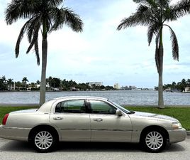 LINCOLN TOWN CAR