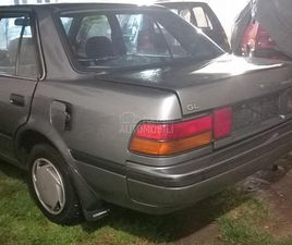 TOYOTA CARINA 2