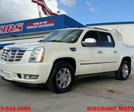 2011 CADILLAC ESCALADE EXT PREMIUM