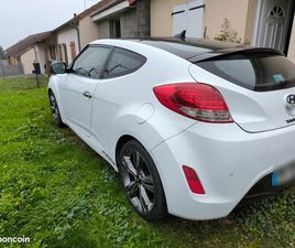 HYUNDAI VELOSTER (PALETTES AU VOLANT)