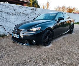 LEXUS IS 300H LUXE FULL BLACK