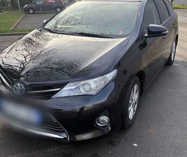 TOYOTA AURIS