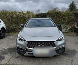 INFINITI QX30