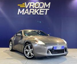 NISSAN 370Z 3.7 V6 331 PACK * SILENCIEUX AKRAPOVIC / AUCUN FRAIS À PRÉVOIR