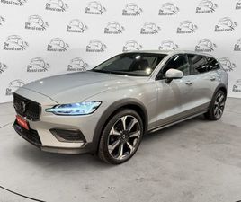 V60 CROSS COUNTRY V60 CROSS COUNTRY B4 (D) AWD AUTOMATICO PLUS