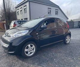 1.0IBENZINE, BLACK&SILVER,5 DEURS,1E EIGENAAR+BOEK