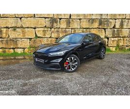 FORD MUSTANG MACH-E AWD PREMIUM
