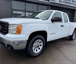 GMC SIERRA 1500 EXTENDED CAB 2009 GMC SIERRA 1500 WORK TRUCK 4X4 - 4.8L V8 - NO RUST 136,000 MILES