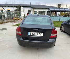 VOLVO - S40