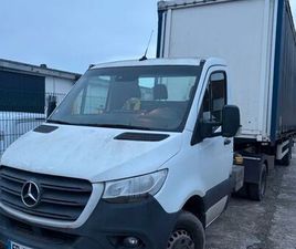 39990HT ENSEMBLE ROUTIER MERCEDES SPRINTER 519 CDI SEMI REMORQUE
