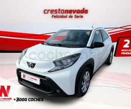 TOYOTA AYGO X CROSS 1.0 VVTI PLAY