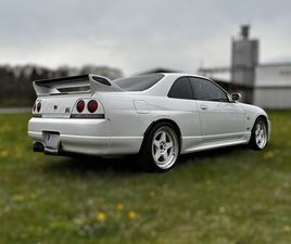 NISSAN SKYLINE R33 GTR