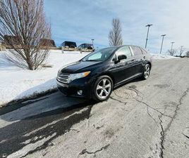 TOYOTA VENZA CLASSIC BLACK TOYOTA VENZA ,DOUBLE SUNROOFS AND GREAT LEATHER INTERIOR