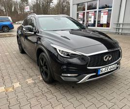 INFINITI QX30 LEDER, BOSE, PANORAMA .