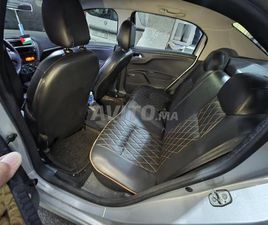 PEUGEOT 301 DIESEL MANUELLE 2015 À TÉTOUAN