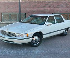 CADILLAC SEDAN DEVILLE