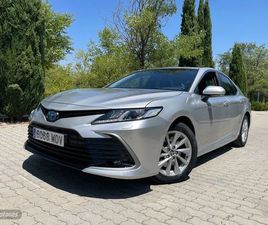 TOYOTA CAMRY ADVANCE 220H 2.5 218CV. *IVA DEDUCIBLE* *GARANTÍA TOYOTA* *NACIONAL*