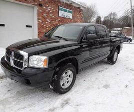 DODGE DAKOTA 2005DODGEDAKOTASLT4X4V8LOW80KMILES!INSPECTED&WARRANTIEDNEWBRAKESA+