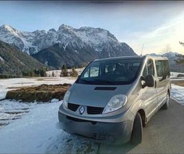 RENAULT TRAFIC 9-SITZER BUS