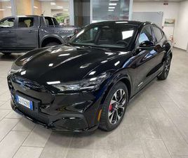 STANDARD RANGE AWD(4X4) 269CV. CON TECH PACK