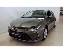 SEDAN 1,8 HYBRID STYLE