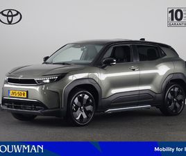 TOYOTA URBAN CRUISER EXECUTIVE AWD 61 KWH *DEMO* | 19LM VELGEN | 360 CAMERA | TWO-TONE METAALLAK | PROTECTION PACK |