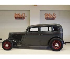 FORD MODEL 40 SEDAN DE LUX 1934 V8 350 SNIPER INSPRUTNING TH 700 AUT