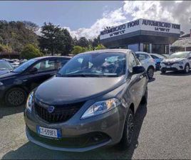 LANCIA YPSILON 1.0 FIREFLY 5 PORTE S&S HYBRID ECOCHIC SILVER NUOVA A ROMA