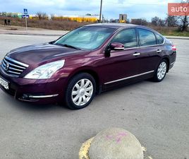 NISSAN TEANA 2010
