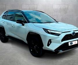 TOYOTA - RAV4 2.5L 220H STYLE