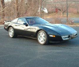 21,000 MILES 1990 CORVETTE COUPE LIKE NEW!