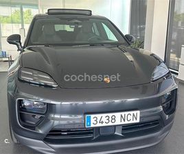 PORSCHE MACAN 4