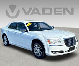 USED 2012 CHRYSLER 300 LIMITED