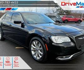 2018 CHRYSLER 300 - FINANCING AVAILABLE!