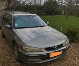 VOITURE À VENDRE