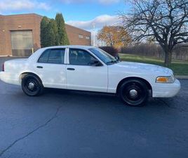 2001 FORD CROWN VIC (EXCELLENT CONDITION/LOW MILES/1 OWNER)