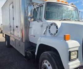 1989 FORD F800 HEAVY DUTYTRUCK, $12,500 CASH AS IS