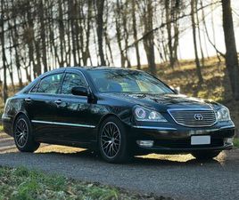 TOYOTA CROWN MAJESTA 4.3 V8