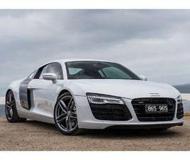 AUDI R8 2015 AUDI R8 V8