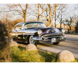 1955 OLDSMOBILE 88 HOLIDAY 2-DOOR HARDTOP COUPÉ / MILD CUSTOMIZED